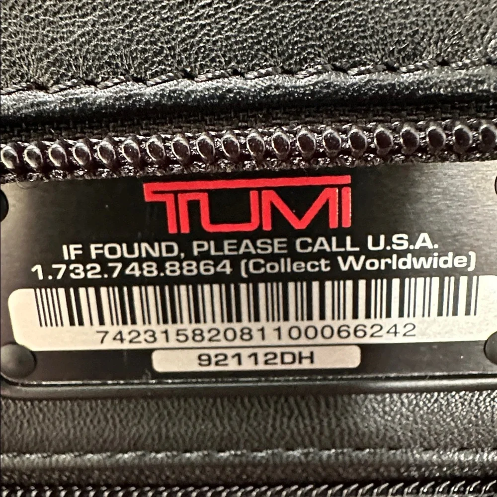 Unisex Tumi Napa Leather Crossbody Bag 92112ch new